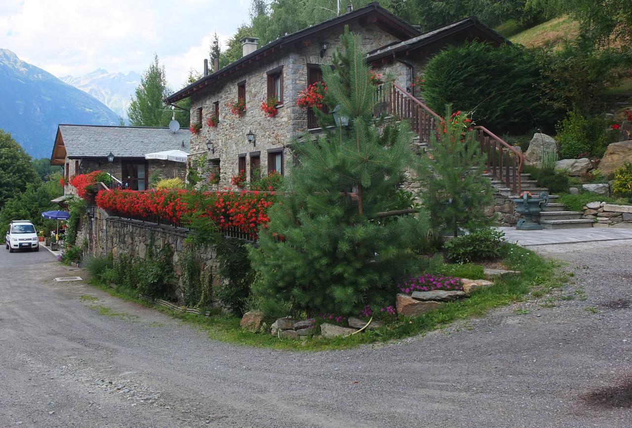 فيلا Agriturismo Al Castagneto Mazzo di Valtellina المظهر الخارجي الصورة