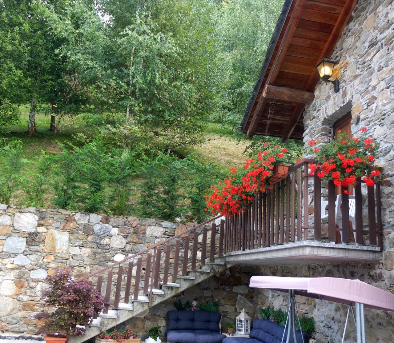 فيلا Agriturismo Al Castagneto Mazzo di Valtellina المظهر الخارجي الصورة